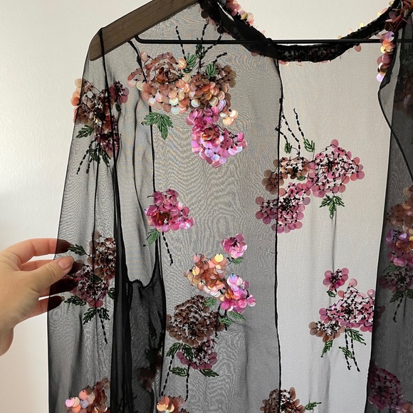 VINTAGE SHEER SEQUINED FLORAL CARDIGAN - Picture 2 of 3